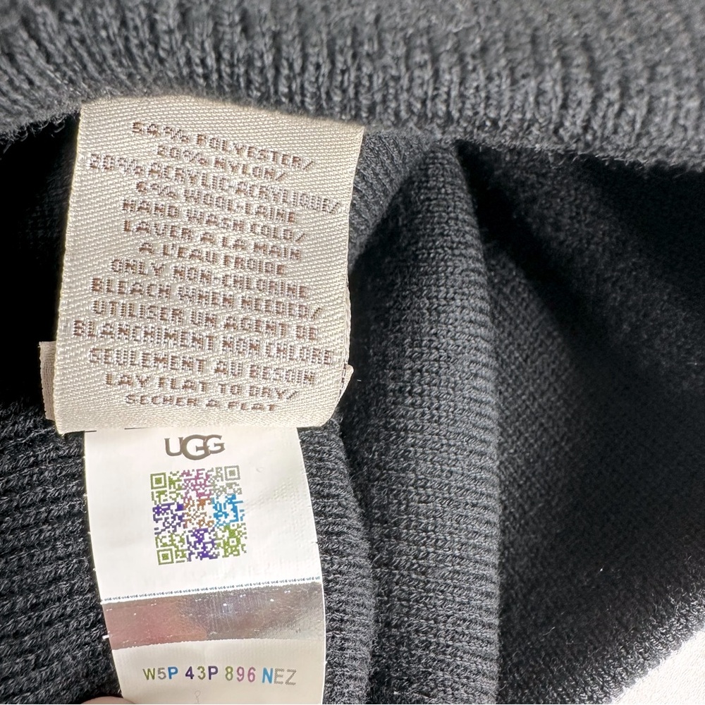 Ugg Ribbed Logo Patch Beanie One Size Charcoal Un… - image 7